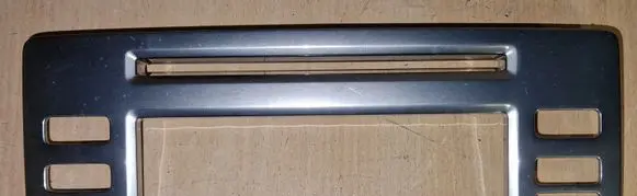 Volvo V70 Radio/GPS head unit trim 1303415