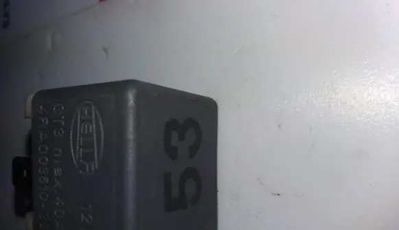 Volkswagen PASSAT B5 Other relay 141951253B