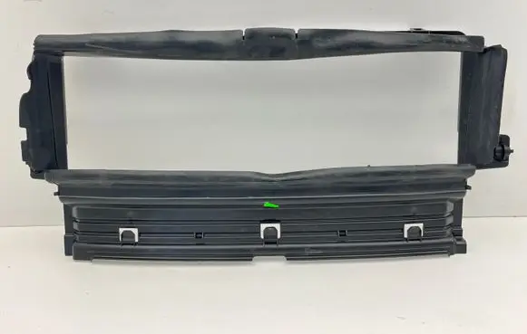Volvo XC60 Intercooler air guide/duct channel 31425367 AD0X5