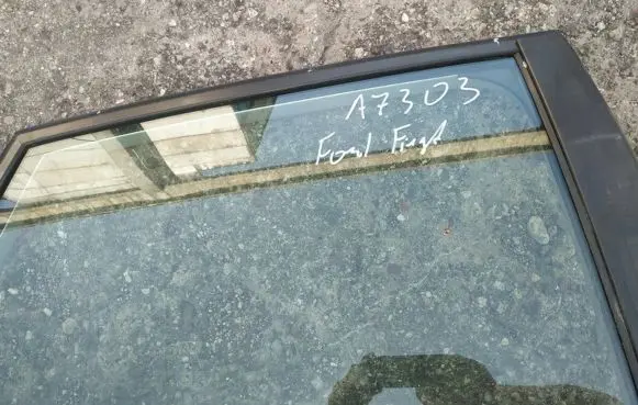 Ford Fiesta Rear door window glass 