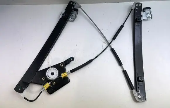 Ford Mondeo Mk III Front door electric window regulator 52759 1115800 1142720
