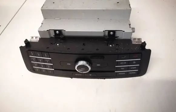 Mercedes-Benz A W176 Radio/CD/DVD/GPS head unit A2469002718