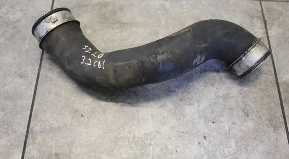 Mercedes-Benz S W220 Intercooler hose/pipe A2205280782