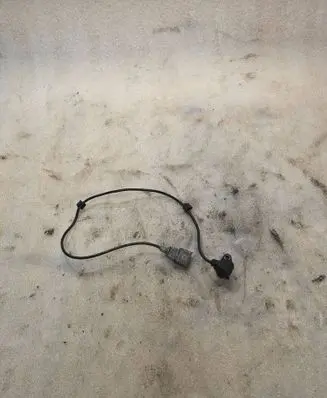 Audi A8 S8 D2 4D Crankshaft speed sensor 
