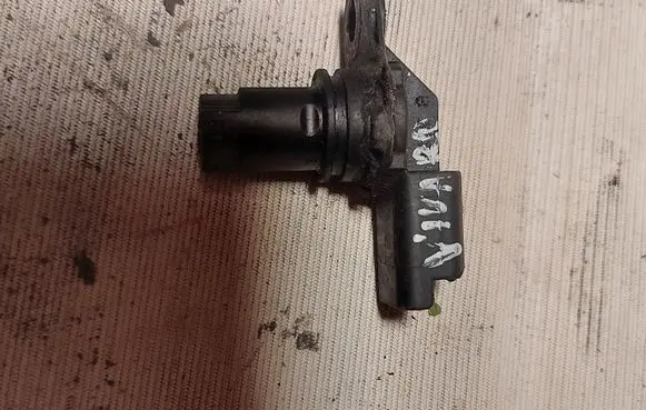 Opel Vivaro Camshaft position sensor 8200567414