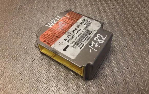 Mercedes-Benz E W211 Airbag control unit/module 2118705726