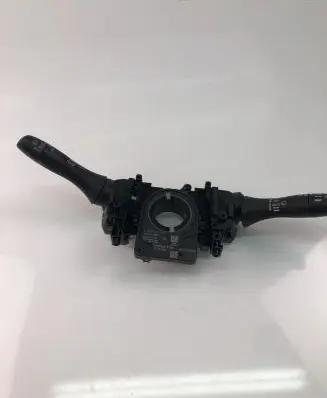 Nissan Qashqai Indicator stalk 0265019061