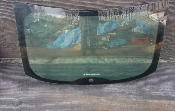 Ford Focus Front windscreen/windshield window 