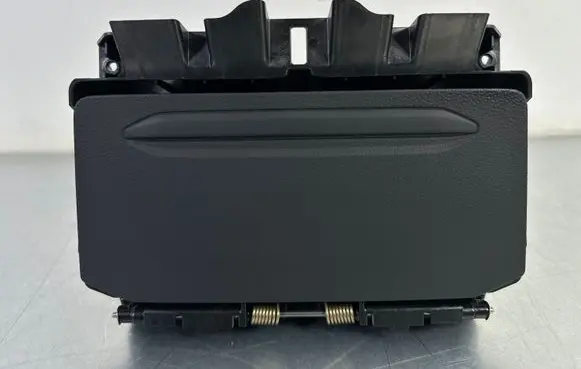 Volkswagen Touareg III Other center console (tunnel) element 760864061