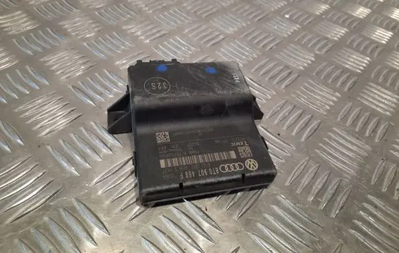 Audi A4 S4 B8 8K Gateway control module 8T0907468F