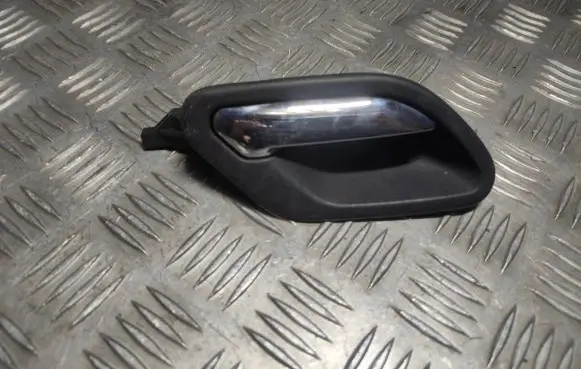 BMW 5 E39 Front door interior handle 8125514