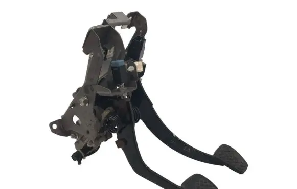 Subaru Outback Pedal assembly 