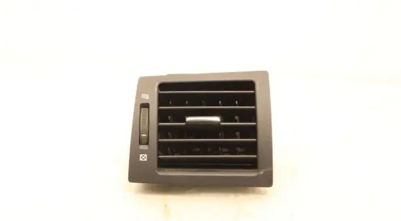 Toyota Avensis T270 Dashboard side air vent grill/cover trim