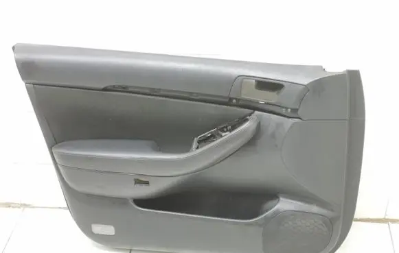 Toyota Avensis T250 Front door card panel trim 6762405040