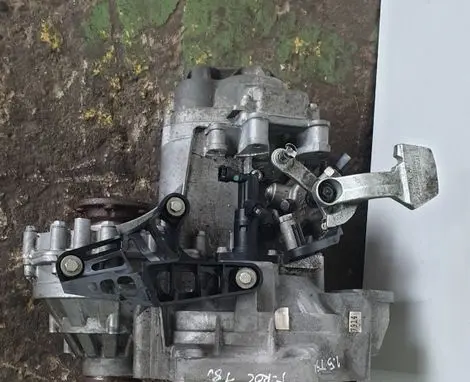 Volkswagen T-Roc Manual 6 speed gearbox SAP