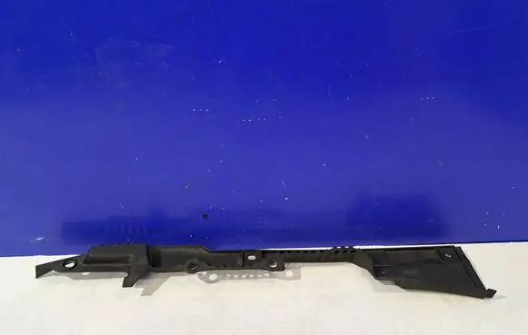 Volvo S90, V90 Fender end trim 31688630