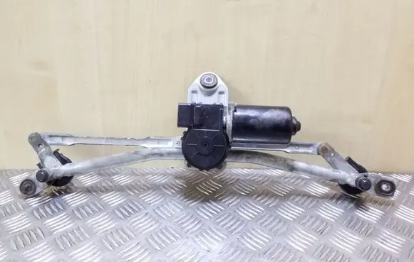 KIA Sportage Front wiper linkage and motor