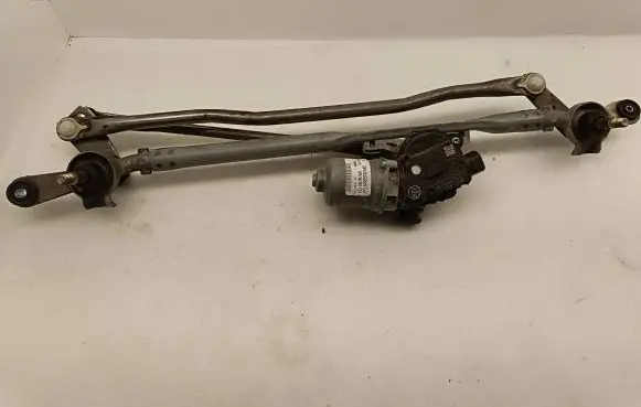 Chrysler Pacifica Front wiper linkage and motor 68229327AC 5079760 KR551116