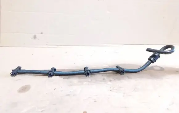 Audi A4 S4 B8 8K Fuel return line/hose 