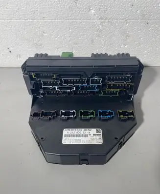 Mercedes-Benz C W204 Fuse module A2129003314 A2129020806 A2129015004