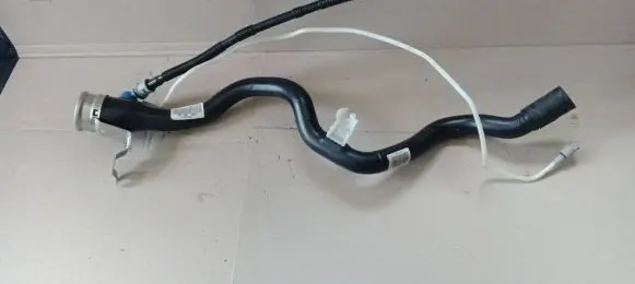 BMW M4 F82 F83 Fuel tank filler neck pipe 7244041