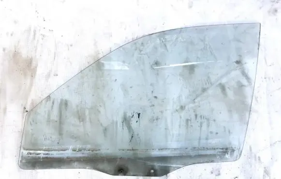 Mitsubishi Galant Front door window glass four-door
