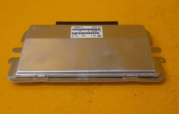 BMW 7 F01 F02 F03 F04 Air suspension control unit module (rear) 6881584