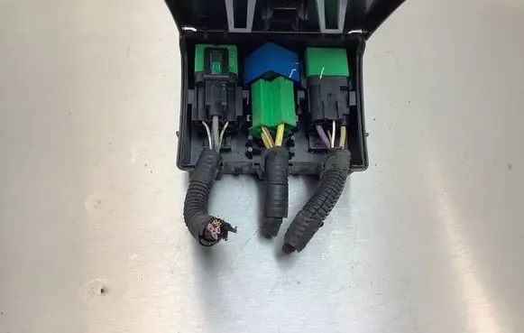 Fiat Scudo Fuse box set 1495669080 M02022A100