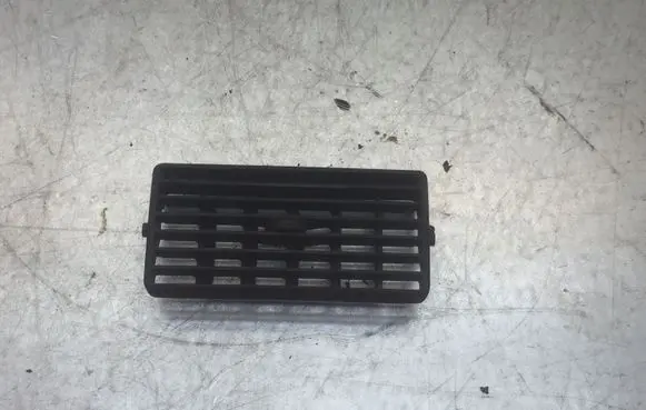Volkswagen Golf IV Dashboard side air vent grill/cover trim