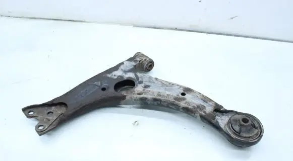 Toyota Corolla Verso AR10 Front lower control arm/wishbone