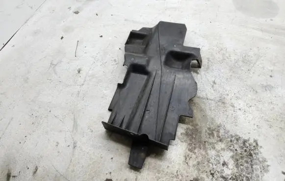 Chevrolet Captiva Radiator trim 20907214