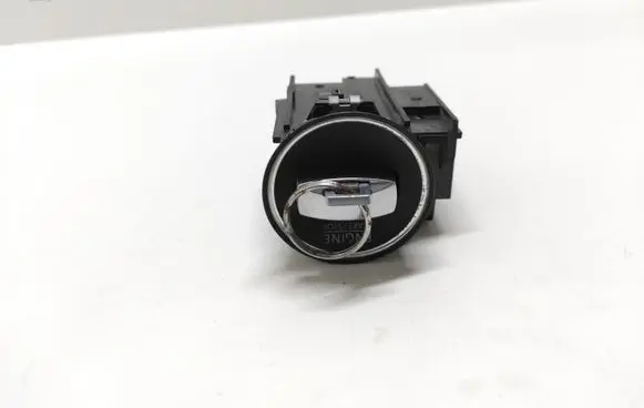 Volkswagen PASSAT B6 Ignition lock 3C0905843R 33303401