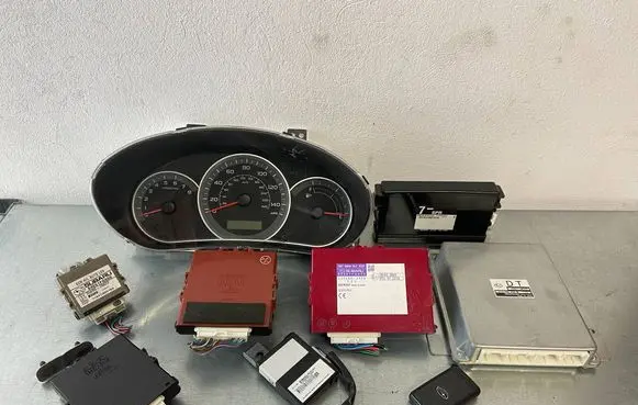Subaru Impreza III Engine ECU kit and lock set 22611AM780