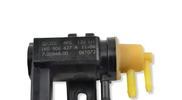 Volkswagen PASSAT B6 Turbo solenoid valve 1K0906627A 06T072 70086800