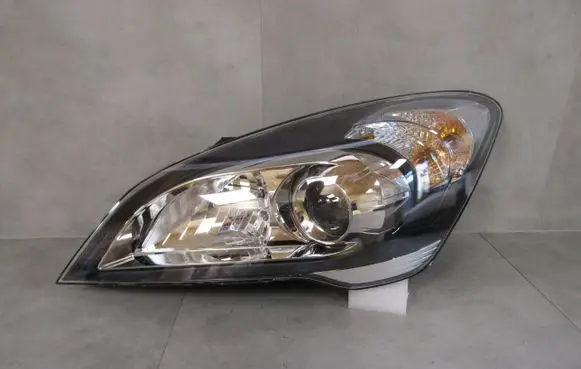 KIA Ceed Headlight/headlamp 921011H