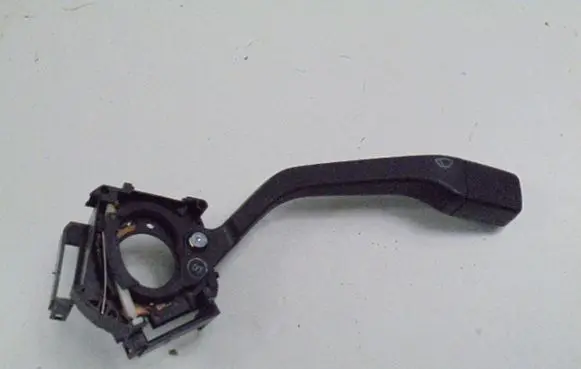 Volkswagen Polo II 86C 2F Wiper switch 