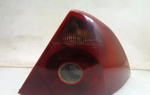 Ford Mondeo Mk III Rear/tail lights