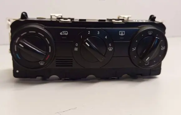 Mercedes-Benz A W169 Climate control unit 1698301285