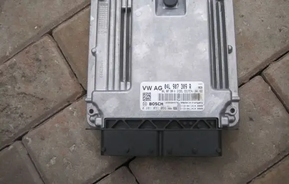 Audi A3 S3 8V Engine control unit/module ECU 04L907309R