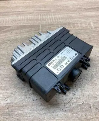 Audi 80 90 S2 B4 Engine control unit/module ECU 8A0907311E 0261203196 197