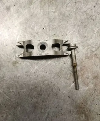 Volkswagen Golf VI Fuel Injector clamp holder 03L216V300
