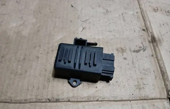 Volkswagen Transporter - Caravelle T5 Seat heating relay 1Z0959772B