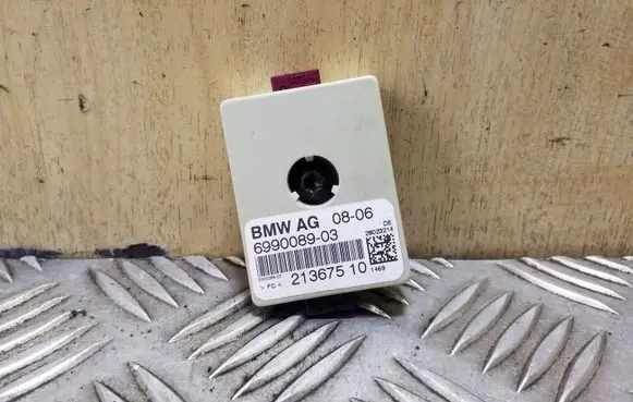 BMW X3 E83 Aerial antenna filter 6990089