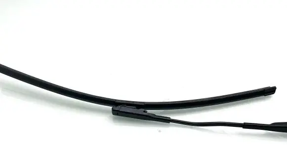 Nissan Qashqai Windshield/front glass wiper blade 80017927A