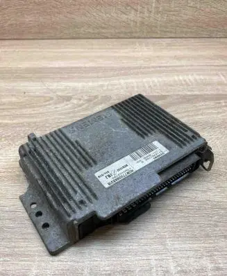 Renault Laguna I Engine control unit/module ECU HOM7700868318 S113721102D