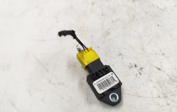 Mercedes-Benz A W169 Airbag deployment crash/impact sensor A1698202226 2226273030435870