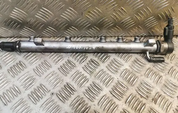 Mercedes-Benz A W169 Fuel main line pipe 6400702395 A6400702395