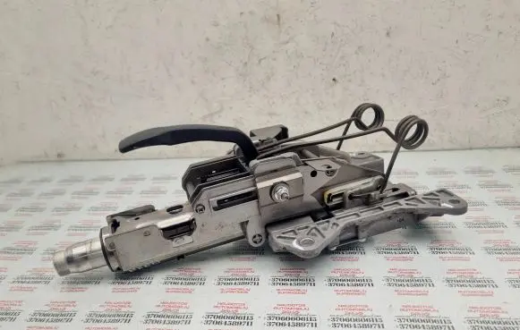 Seat Exeo (3R) Steering wheel axle 8E0419502H
