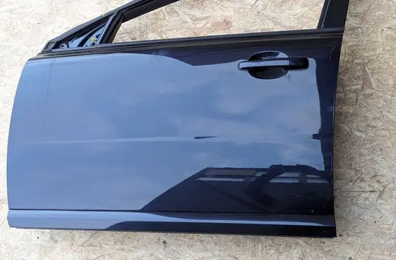 Volvo V70 Front door
