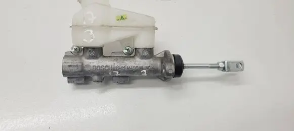 Master brake cylinder